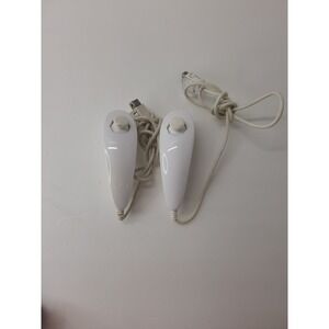 2 Nintendo Wii Numchucks